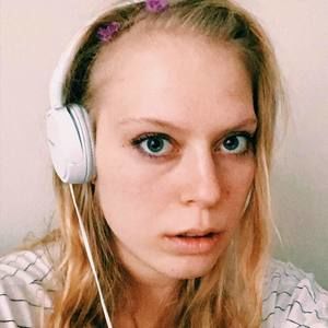 Meet your Posher, Isabella